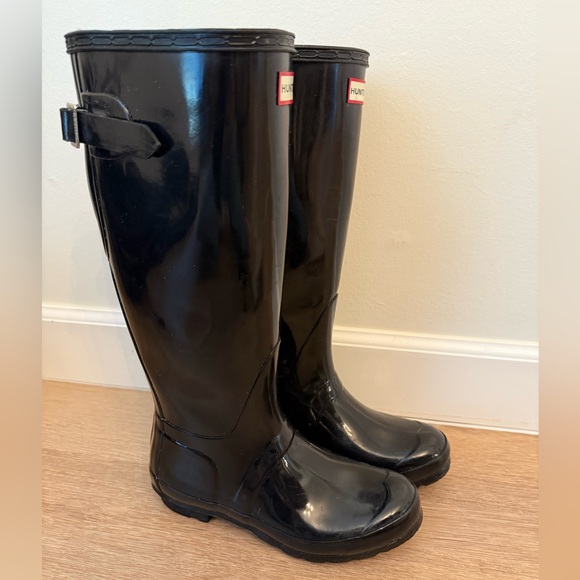 Hunter Boots - Tall Black Adjustable Gloss - Size 7 - Picture 7 of 9